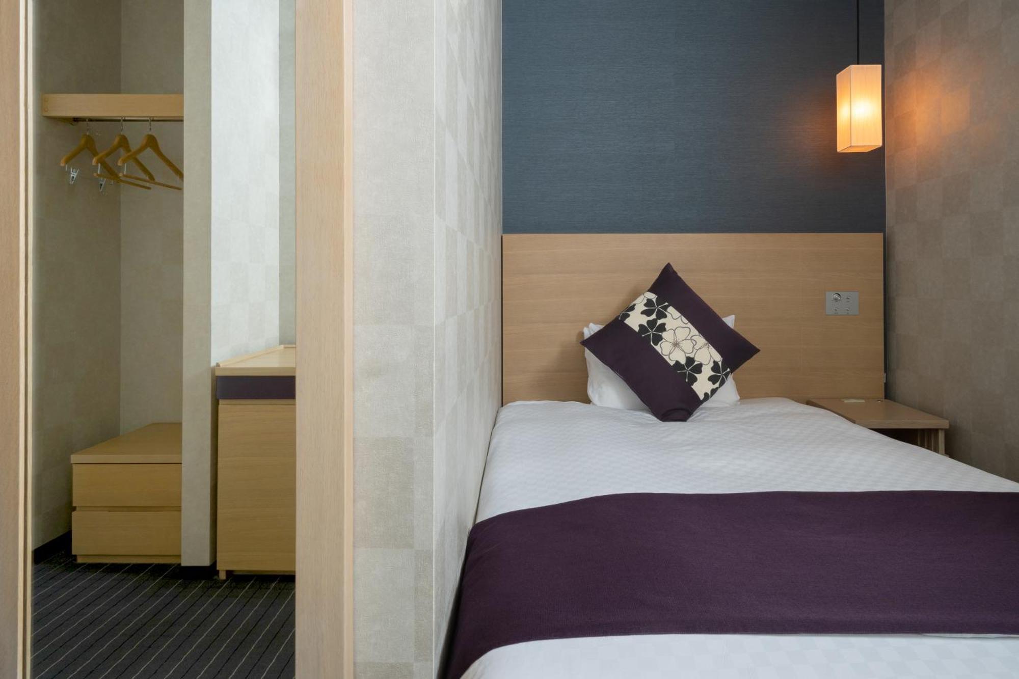 Hotel Vista Premio Kyoto Kawaramachi St Bilik gambar